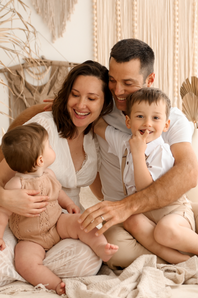 So mom , périnatalité, parentalité, grossesse, accompagnante, Toulouse. Thalasso bain bébé, bain bébé, bain de naissance, Le bain de Sonia. Massage bébé : Massage bébé. Réflexologie plantaire : RGO, coliques, reflux bébé, bébé constipé. Kobido : Massage femme enceinte Massage maman. Rebozo : soin rebozo , massage maman, rituel rebozo. Sommeil : Problème sommeil bébé, régression du sommeil bébé, Consultation : DME, alimentation bébé, liste de naissance, valise de maternité, cadeaux de naissance, RGO, coliques bébé. Allaitement : consultation allaitement, consultante ibclc, atelier allaitement, allaiter bébé, crevasses, engorgement, douleurs allaitement.